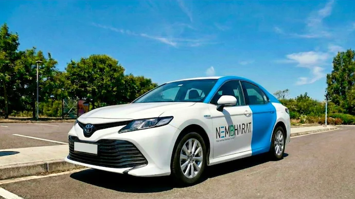 airport-taxi-bg-image